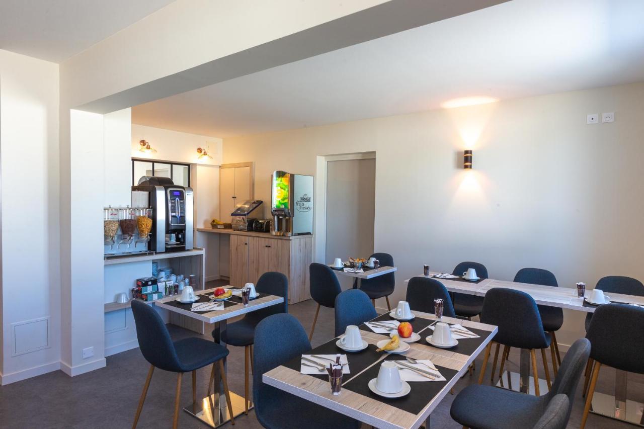 Hotel Restaurant Le Grand Large - Face A La Plage - Ile De Re Rivedoux-Plage Eksteriør billede